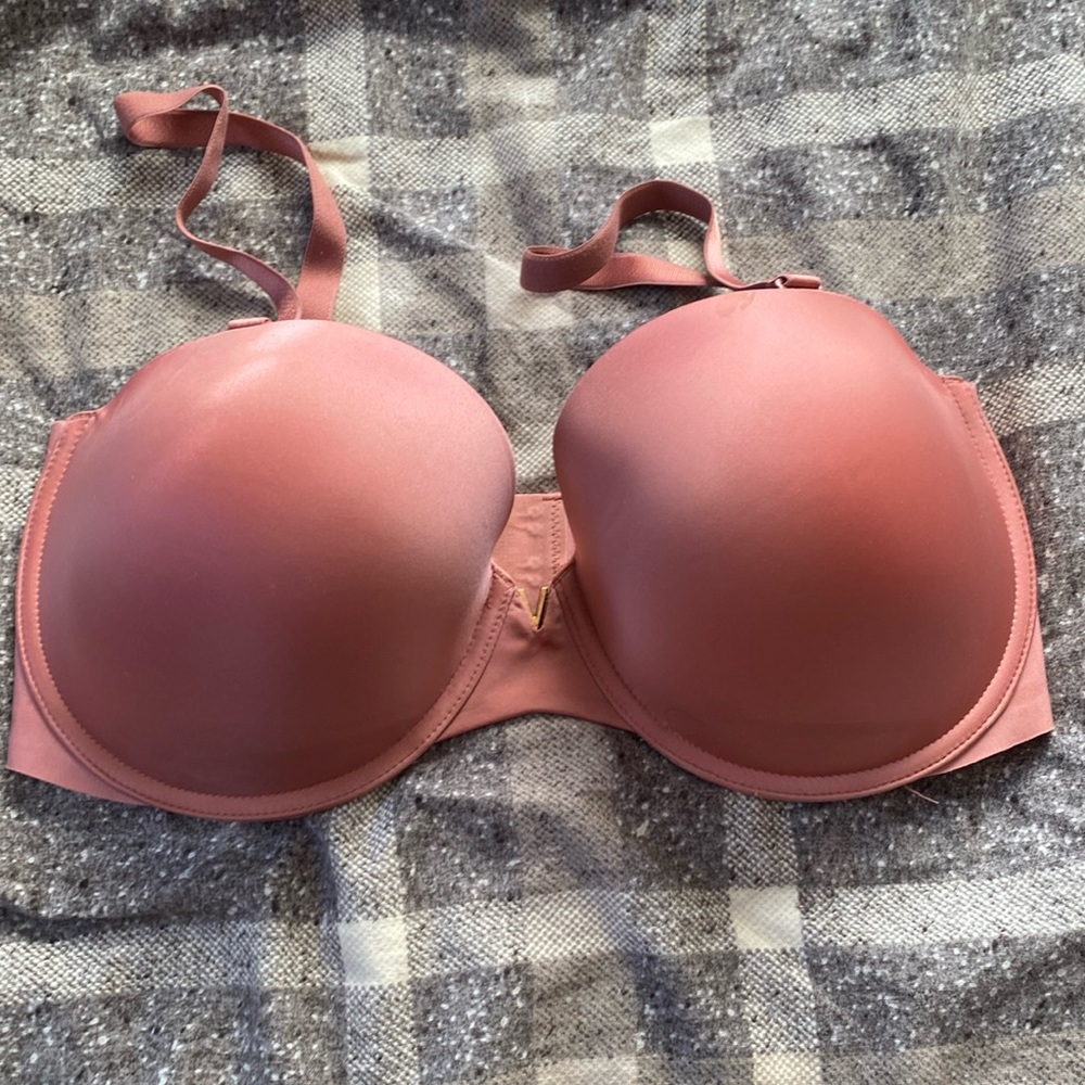 Victoria’s Secret Strapless Bra